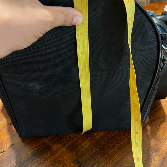 cat carrier - Picture 5 of 7